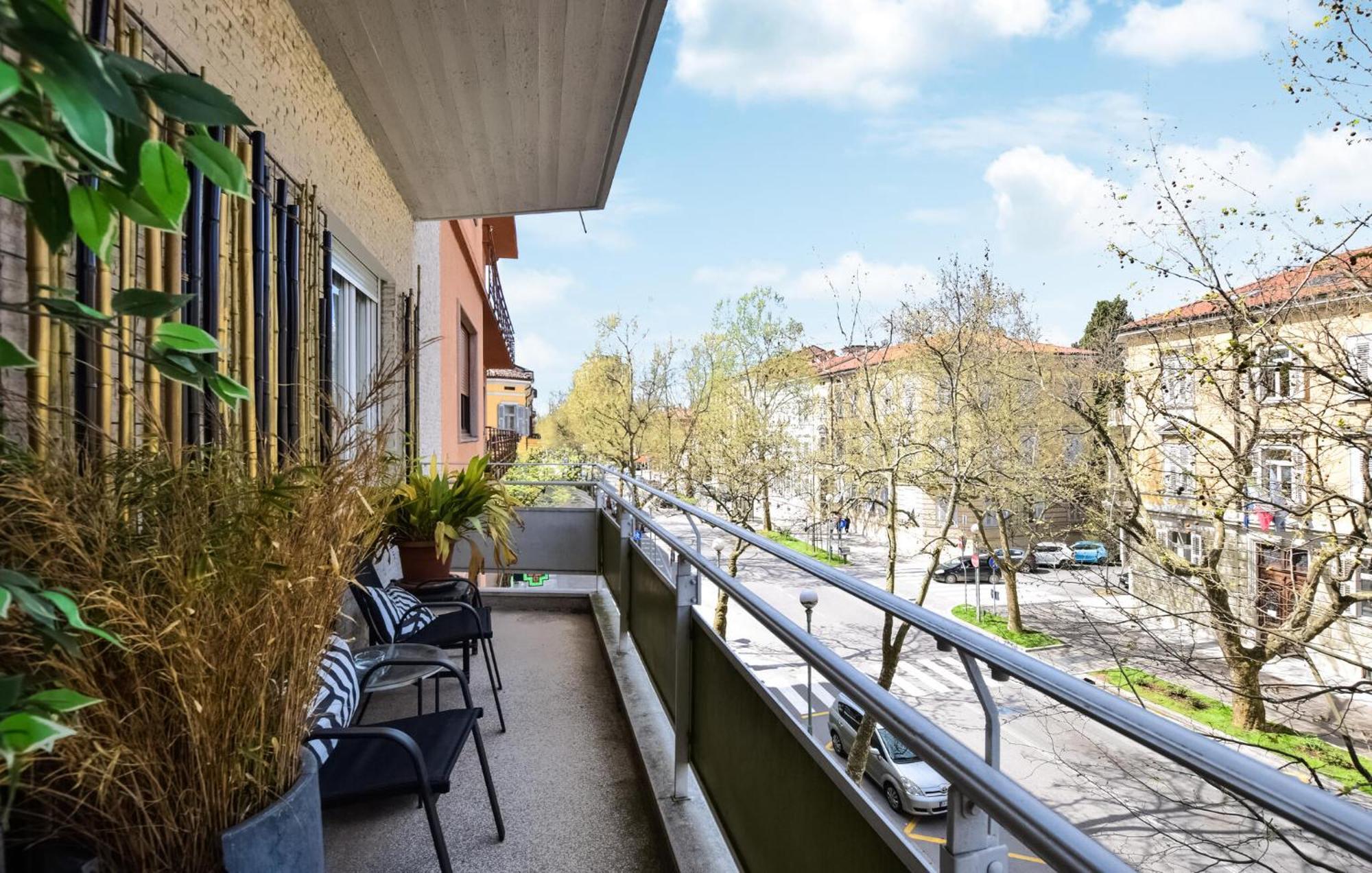 2 Bedroom Cozy Apartment In Gorizia Exteriér fotografie